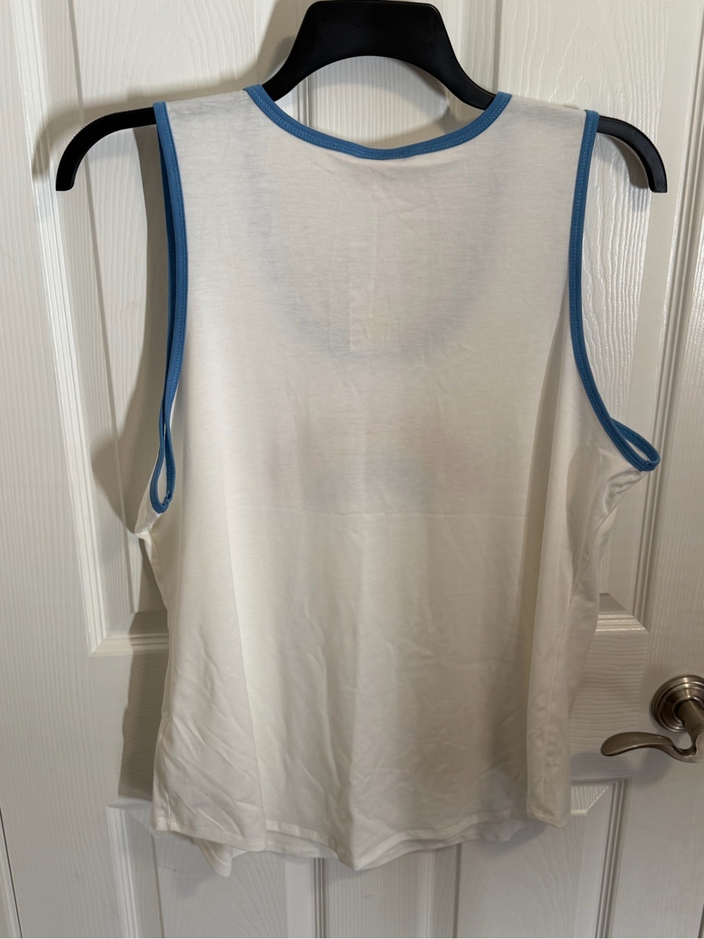 NWT LuLaRoe White Tank Top with Rainbow Graphic and Blue Trim Women’s Plus Size - Picture 4 of 4